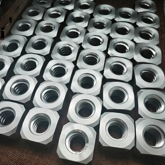 Molybdenum Bolts, Nuts & Screws Manufacturer for Semiconductor, Vacuum Furnace & Aerospace Industries